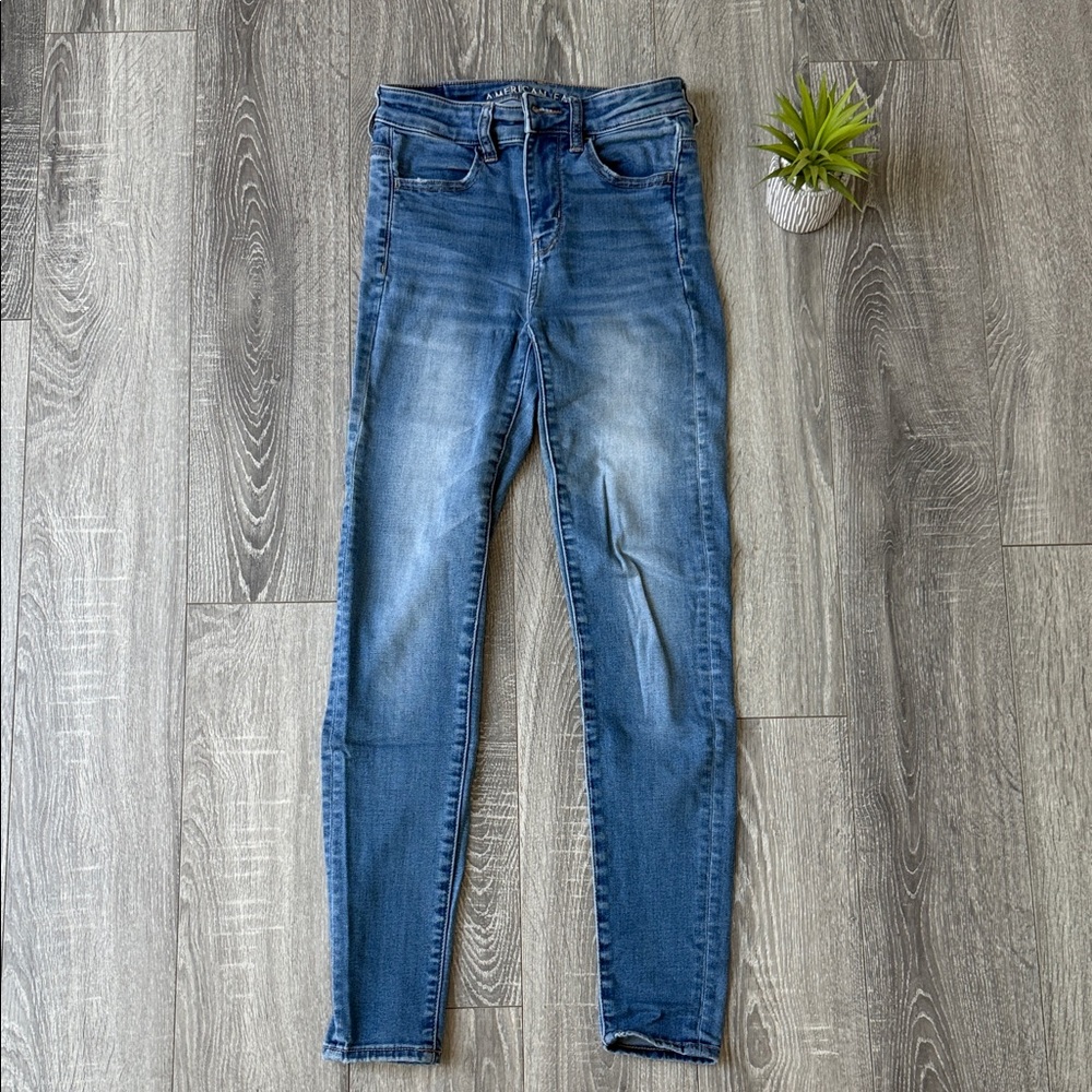 🌷American Eagle Outfitters Blue Skinny Jeans